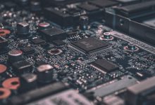 国产AI芯片拿下90%高端市场：英伟达中国份额跌至8%的背后-时间网